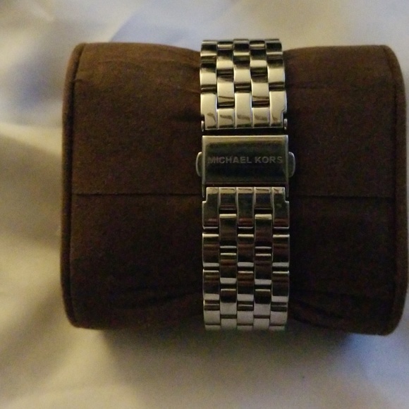 Michael Kors Silver Watch - Picture 3 of 3